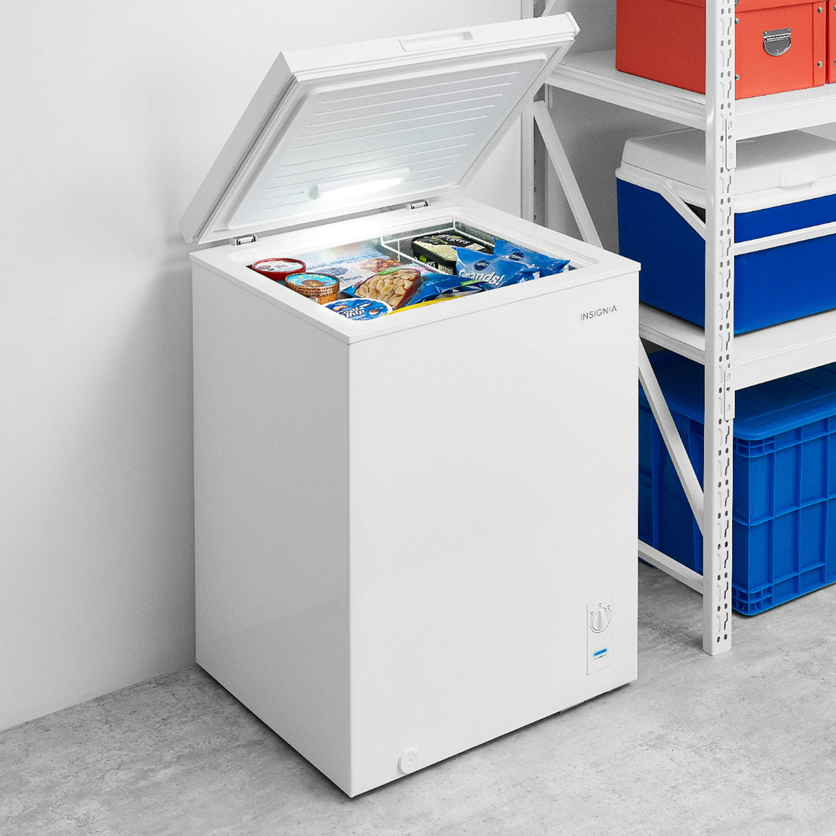 5.0 Cu. Ft. Chest Freezer - White E922