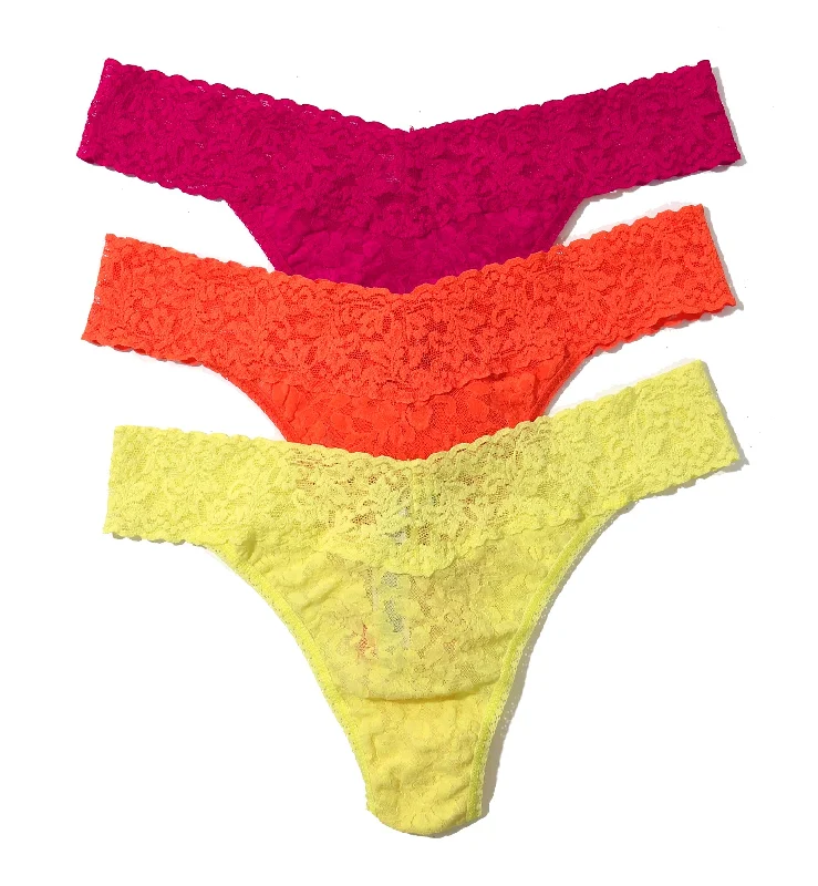 Hanky Panky 3-PACK Signature Lace Original Rise Thong (48113PK) - Extra Spice